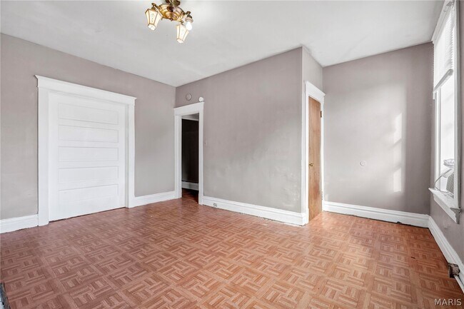 Building Photo - 2207 Angelica St