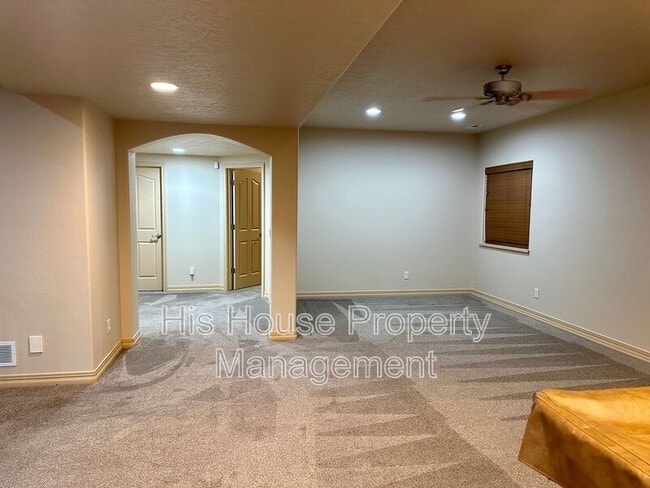 Building Photo - 3103 68th Ave Ct