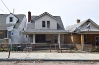 Building Photo - 825 Pine St
