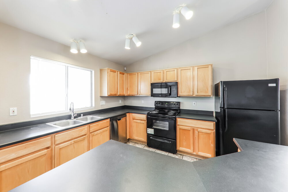 Building Photo - 16188 N Basl Ln