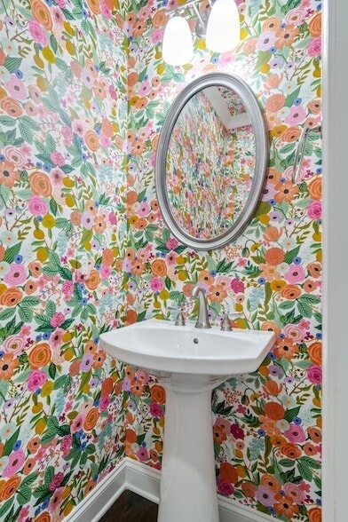 Building Photo - 1444 Channing Dr