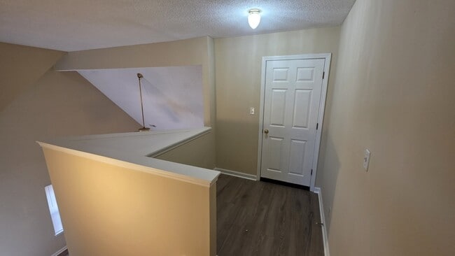 Building Photo - 3983 Gavick Dr