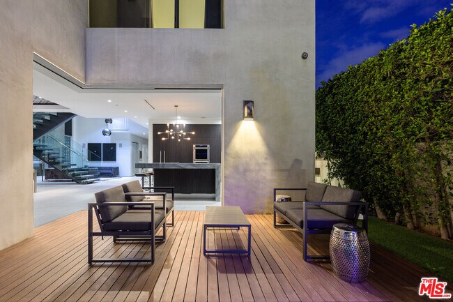 Building Photo - 6660 Colgate Ave