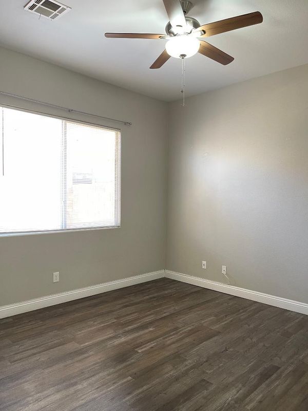 Building Photo - 2761 Dunstan Way