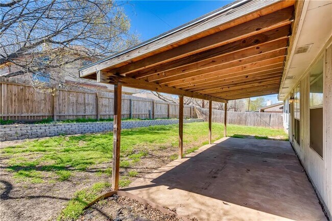 Building Photo - 1804 Whirlwind Trail