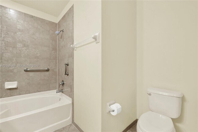 Building Photo - 11501 NW 89th St