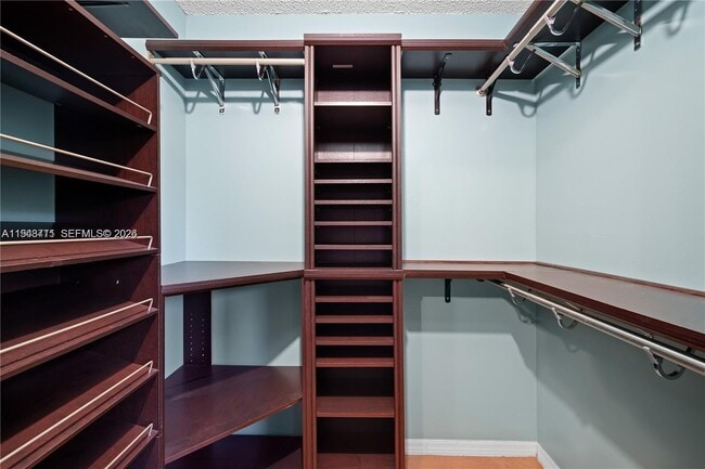 Building Photo - 12111 SW 5th Ct