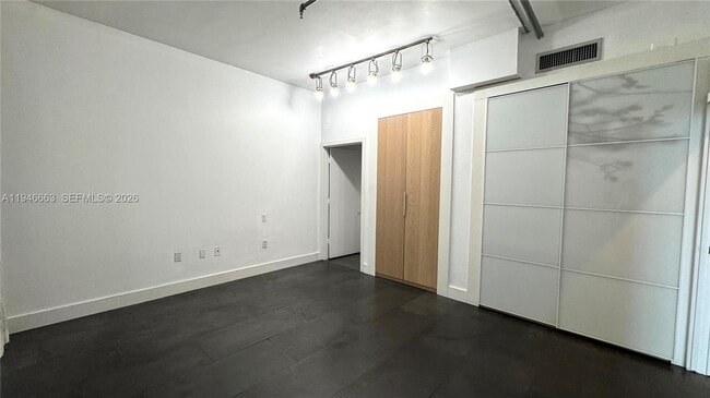 Building Photo - 1700 Meridian Ave