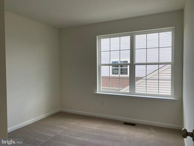 Building Photo - 2444 W Palladio Pl