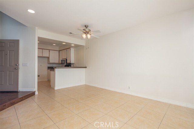 Building Photo - 28372 Boulder Dr