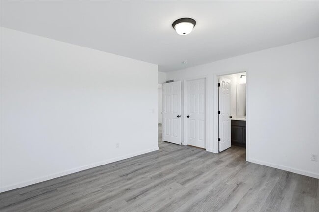 Building Photo - 179 Rivers Edge Dr