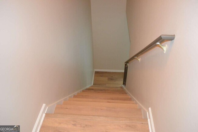 Building Photo - 6157 Red Top Loop