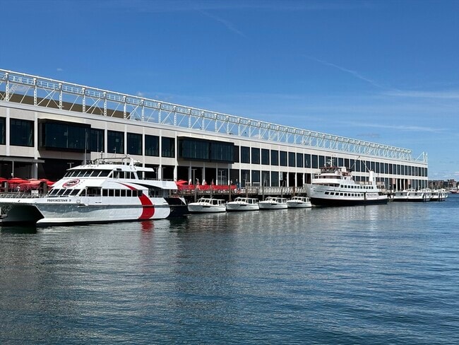 Building Photo - 437 D St