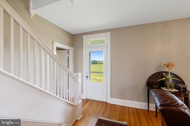 Building Photo - 5452 Middle Rd