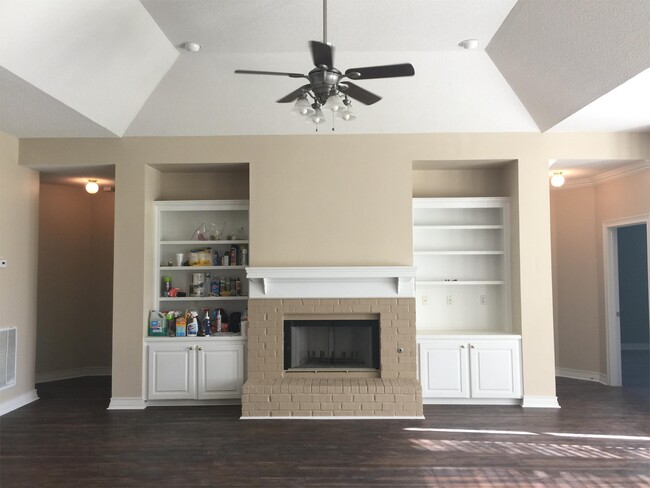 Building Photo - 1418 Frenchmans Bend Rd