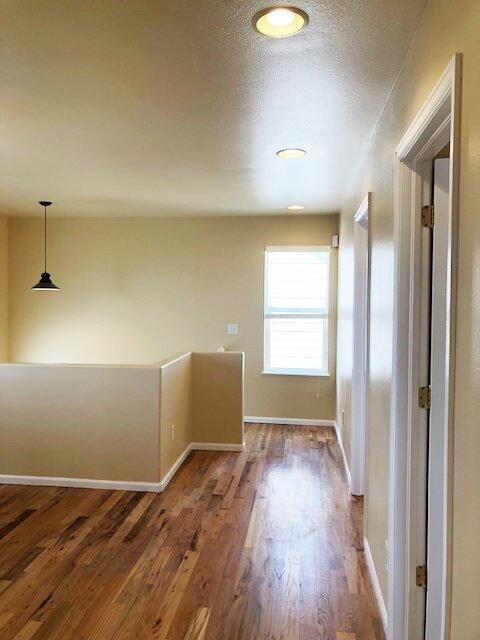 Building Photo - 3 br, 2.5 bath House - 2242 Jeanette Way