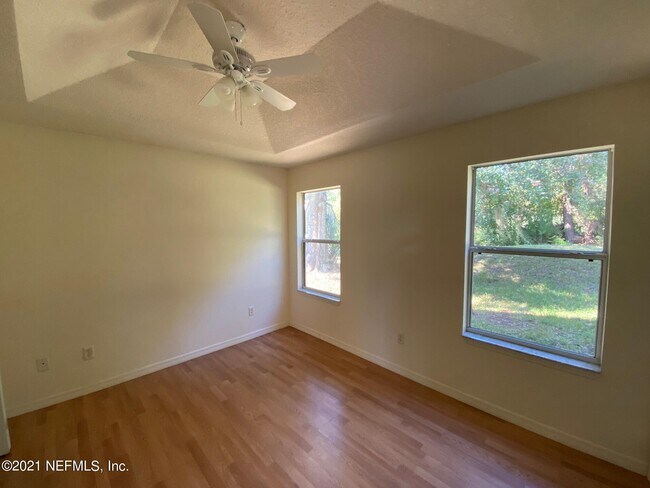 Building Photo - 908 Helen St