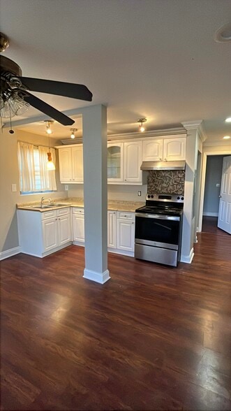 Building Photo - 650 Jett St NW