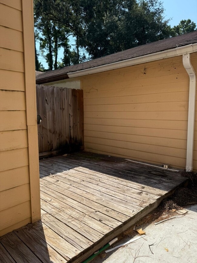 Building Photo - 12282 Wild Pine Dr