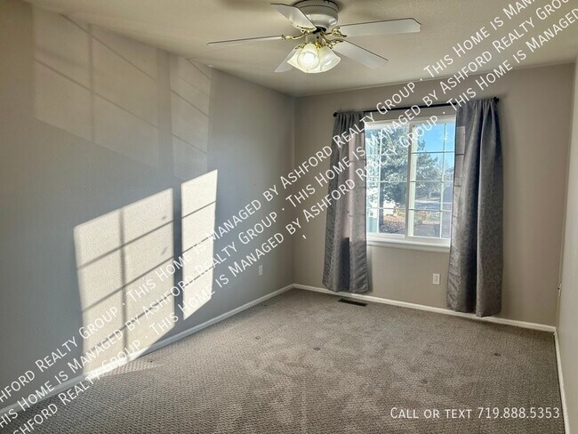 Building Photo - 1266 Mt Estes Dr