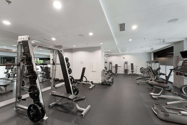 Building Photo - Fully Furnished SoBro Condo At Encore