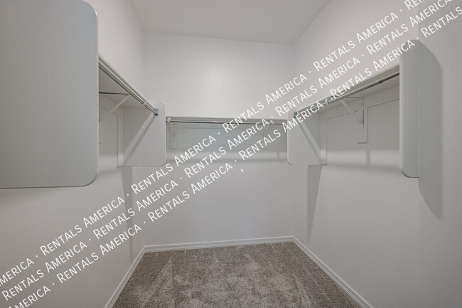 Building Photo - 4841 S Carver-
