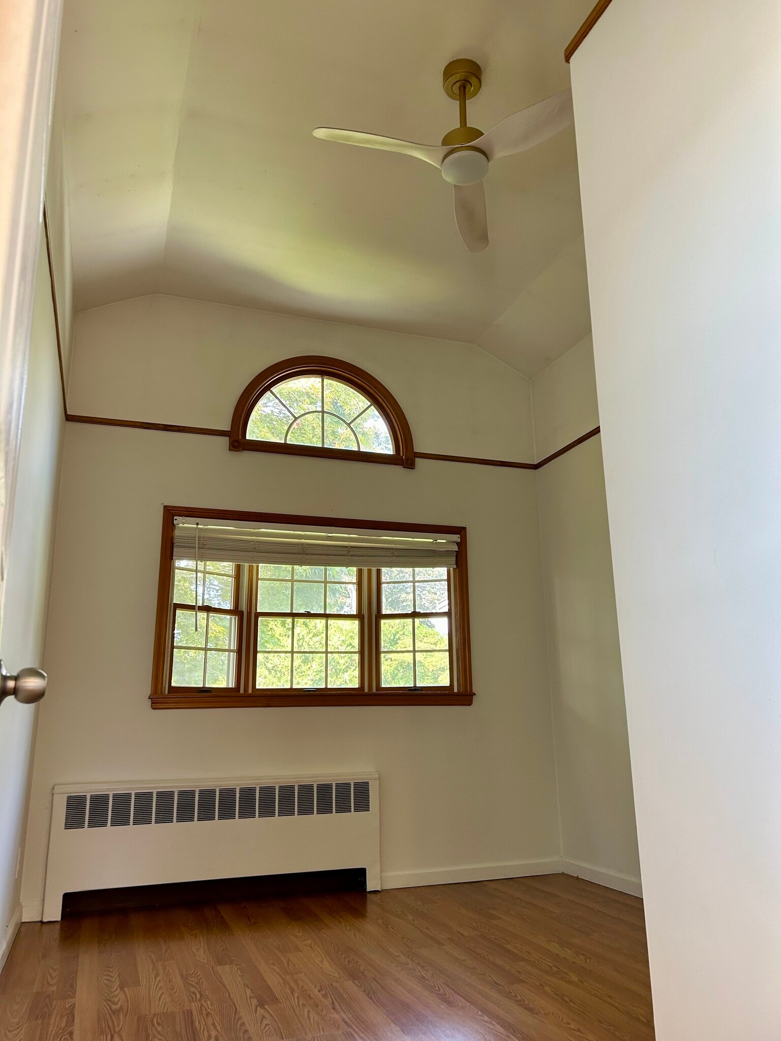 Bedroom Cathedral Ceiling - 417 Briarwood Rd