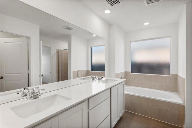 Building Photo - 17701 Sage Thrasher Dr