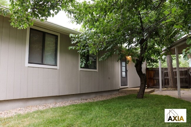 Building Photo - Cozy 2BD/1BA Home in Great Location!
