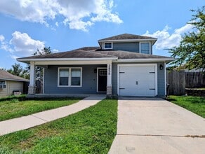 Building Photo - 2858 Wyoming St