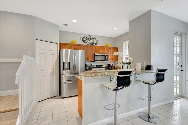 Building Photo - 2037 Nassau Dr