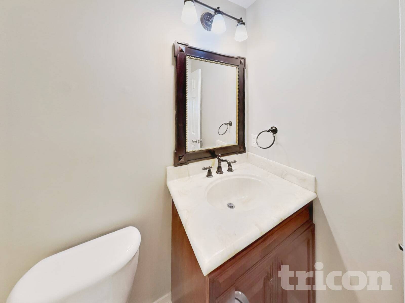 Building Photo - 3009 Softwind Dr