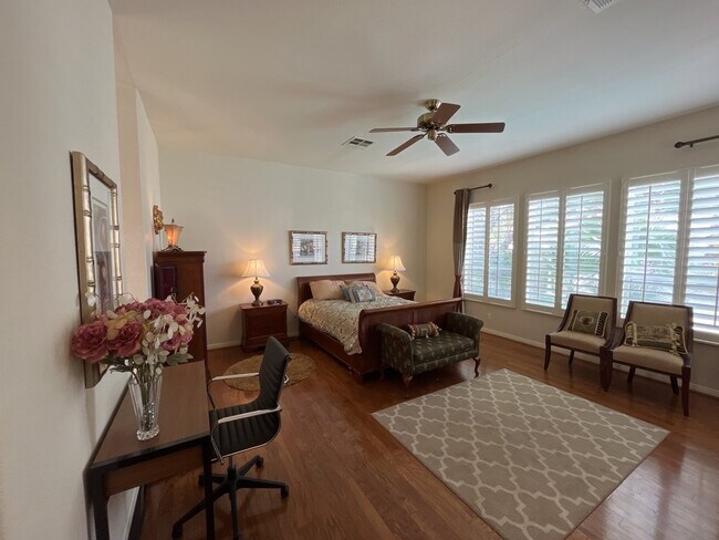 Building Photo - Beautiful 3 bedroom home with pool located in Castle Gate Community