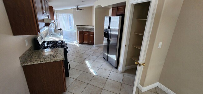 Building Photo - Great single Story Home in Southwest location!