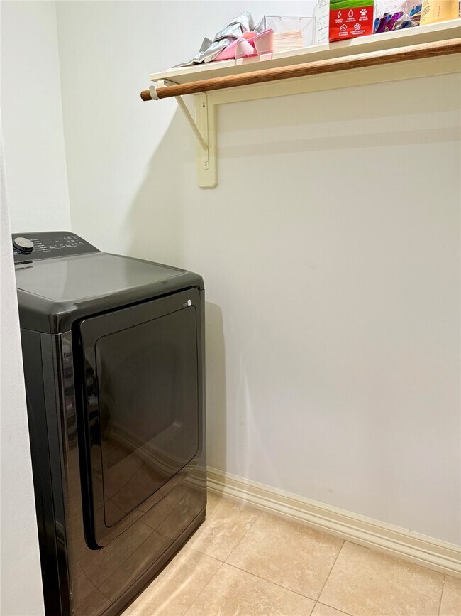 Building Photo - 11206 Mattina Dr