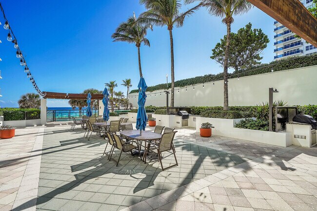 Building Photo - 3550 Galt Ocean Dr