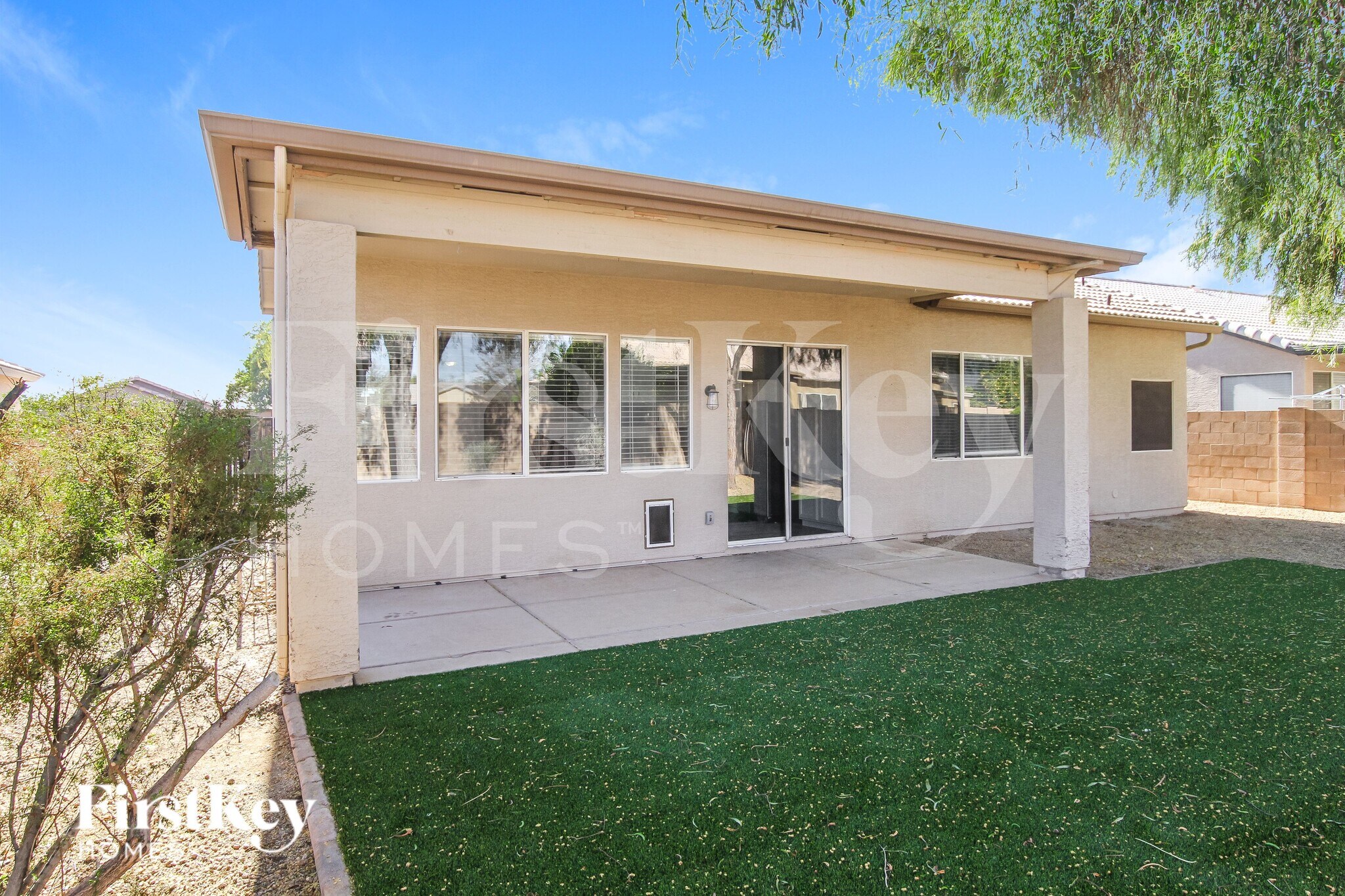 Building Photo - 13702 W Tara Ln