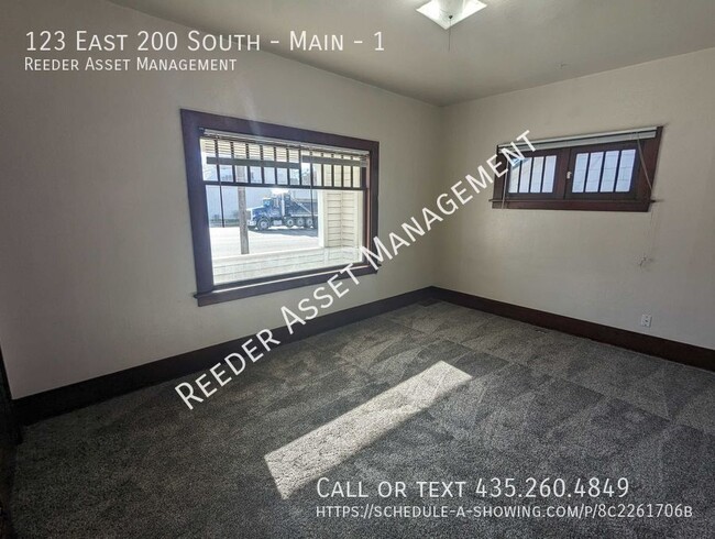 Building Photo - 123 E 200 S