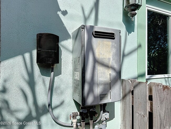 Building Photo - 1315 Lester Ct