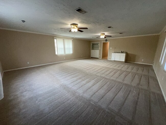 Building Photo - 2972 Gessner Rd