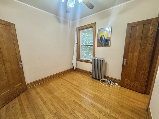 Building Photo - 5230 W Henderson St