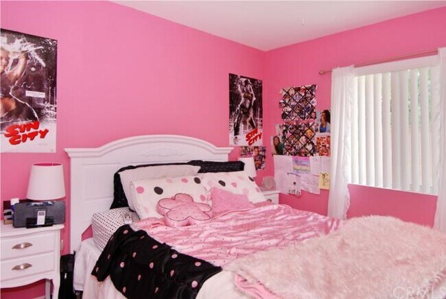 Building Photo - 27180 Frost Ct