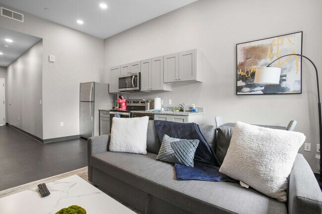 Building Photo - 800 Penn Ave