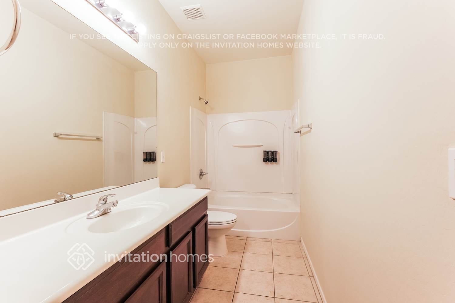 Building Photo - 15722 W Calavar Rd