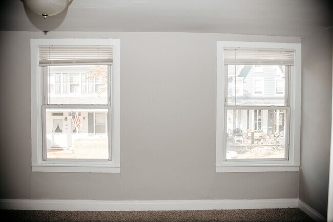 Building Photo - 145 Race St