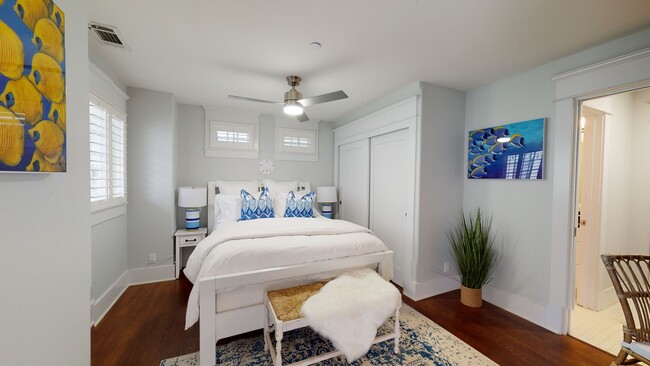 Building Photo - Modern Coastal Living in this 4 Bedroom ho...