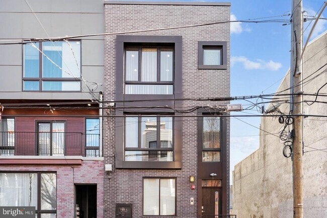 Building Photo - 1333 N 7th St