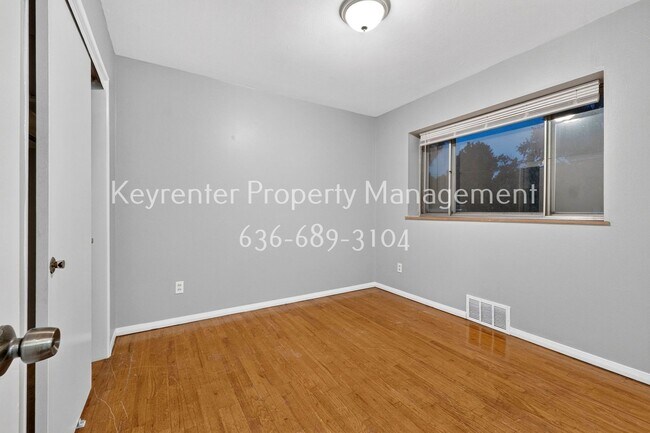Building Photo - 7405 Olian Dr