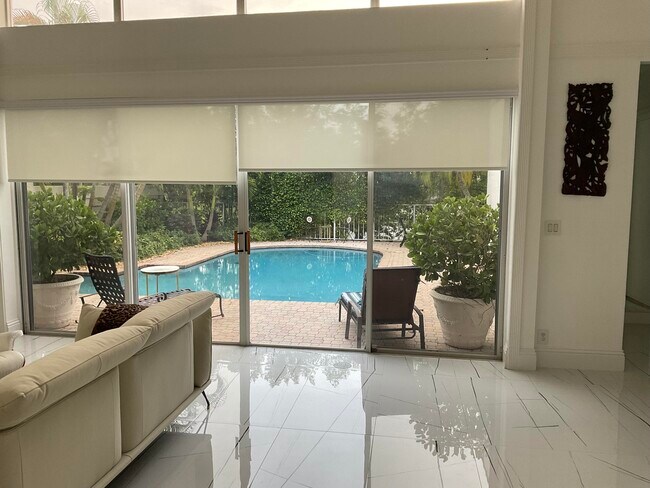 Building Photo - 7111 Dubonnet Dr