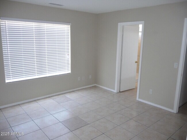 Building Photo - 8324 W Catalina Dr